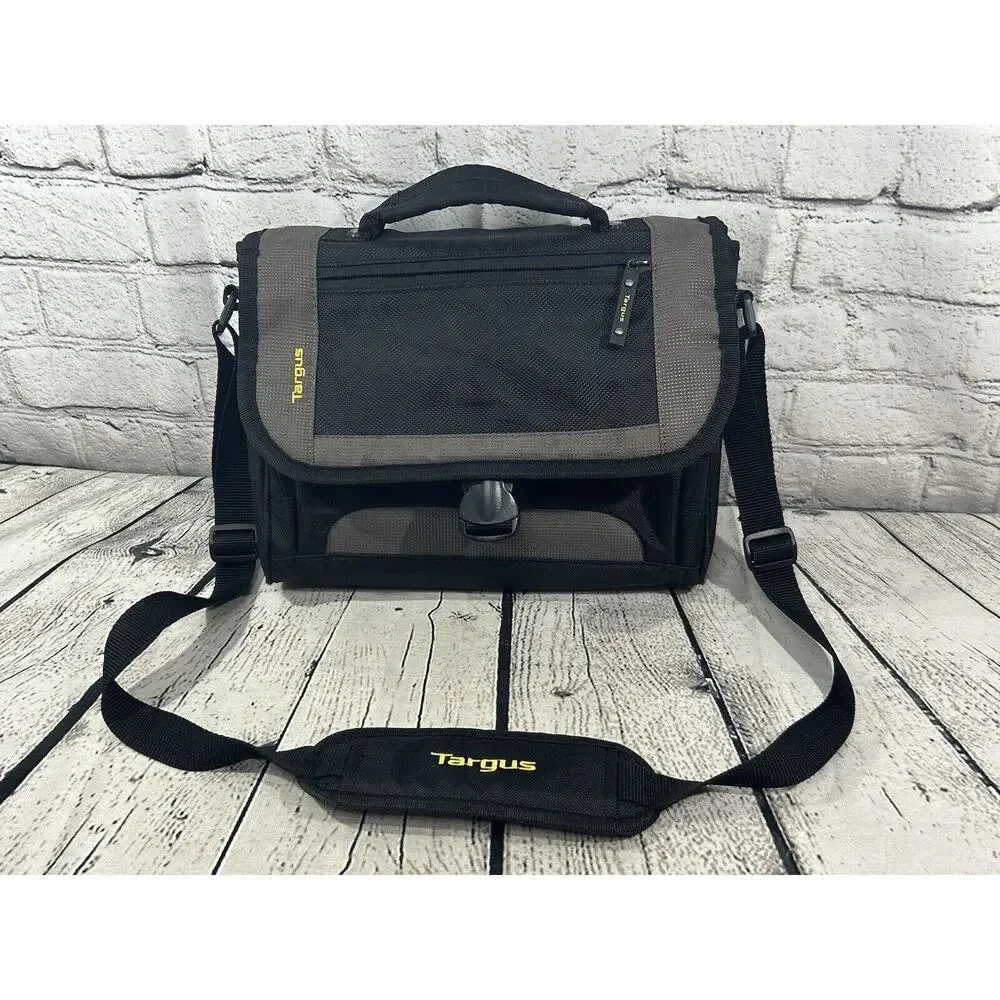 Targus Shoulder Messenger Bag Black W/Cell Pouch And 11